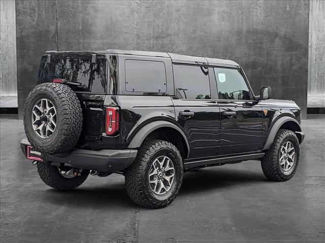 2025 Ford Bronco Badlands photo 2