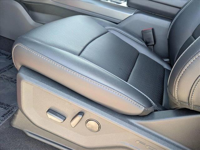2025 Ford F-150 Lariat photo 4