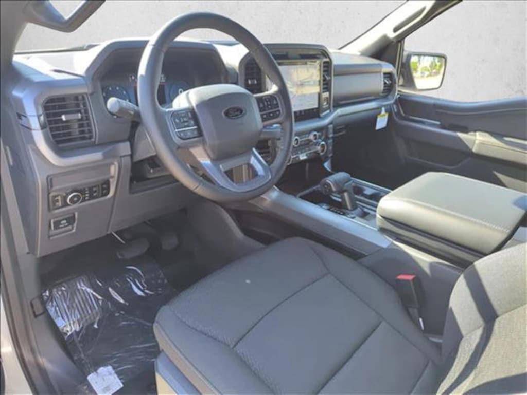 New 2025 Ford F-150 XLT Truck SuperCrew Cab