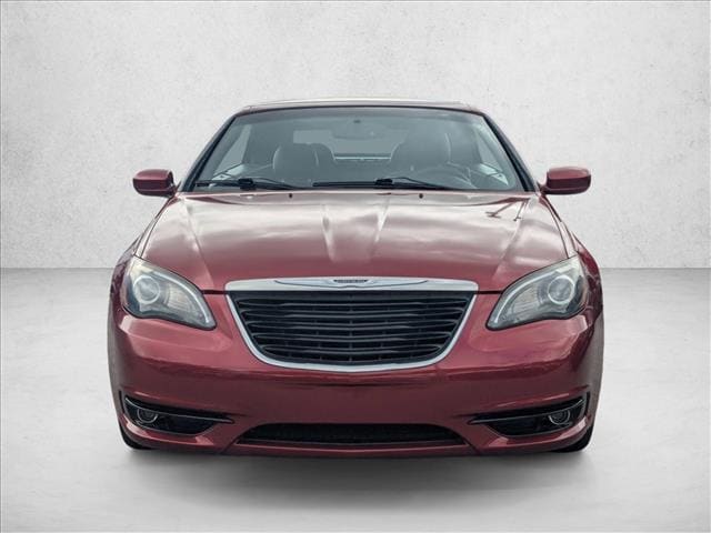 Used 2014 Chrysler 200 S with VIN 1C3BCBGGXEN152929 for sale in St. Petersburg, FL