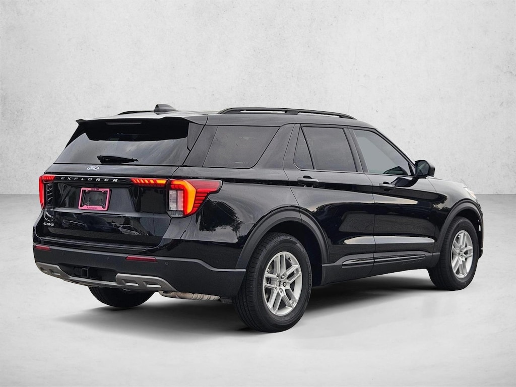 New 2026 Ford Explorer Active w/200A Pkg SUV