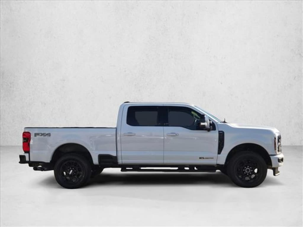 Used 2024 Ford F-250 LARIAT Truck Crew Cab