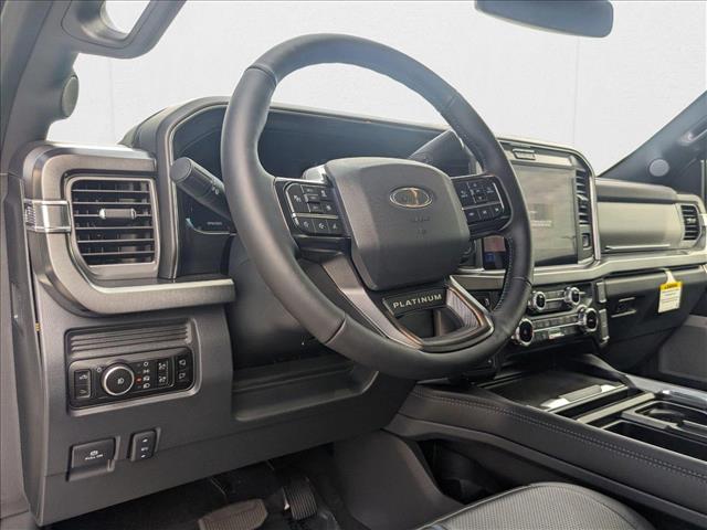 2025 Ford F-250 Platinum photo 3