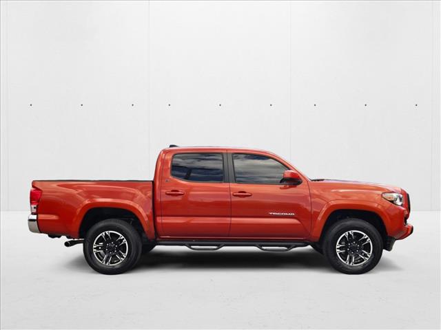2017 Toyota Tacoma SR5 Double Cab V6 photo 4