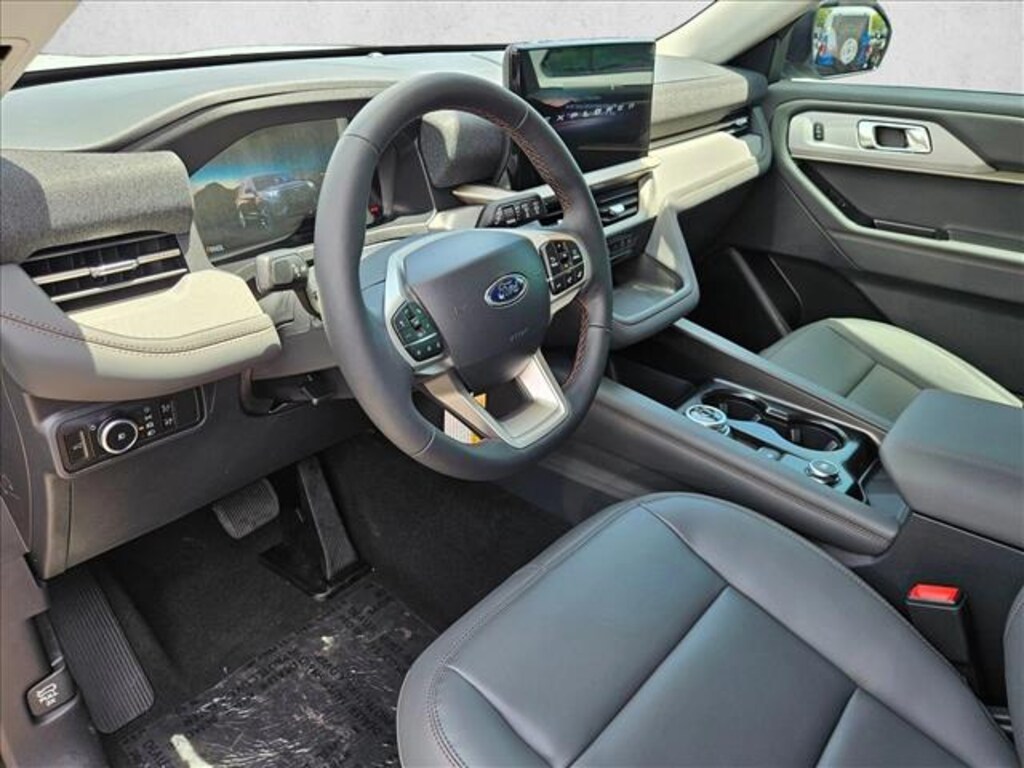 New 2026 Ford Explorer Active w/200A Pkg SUV