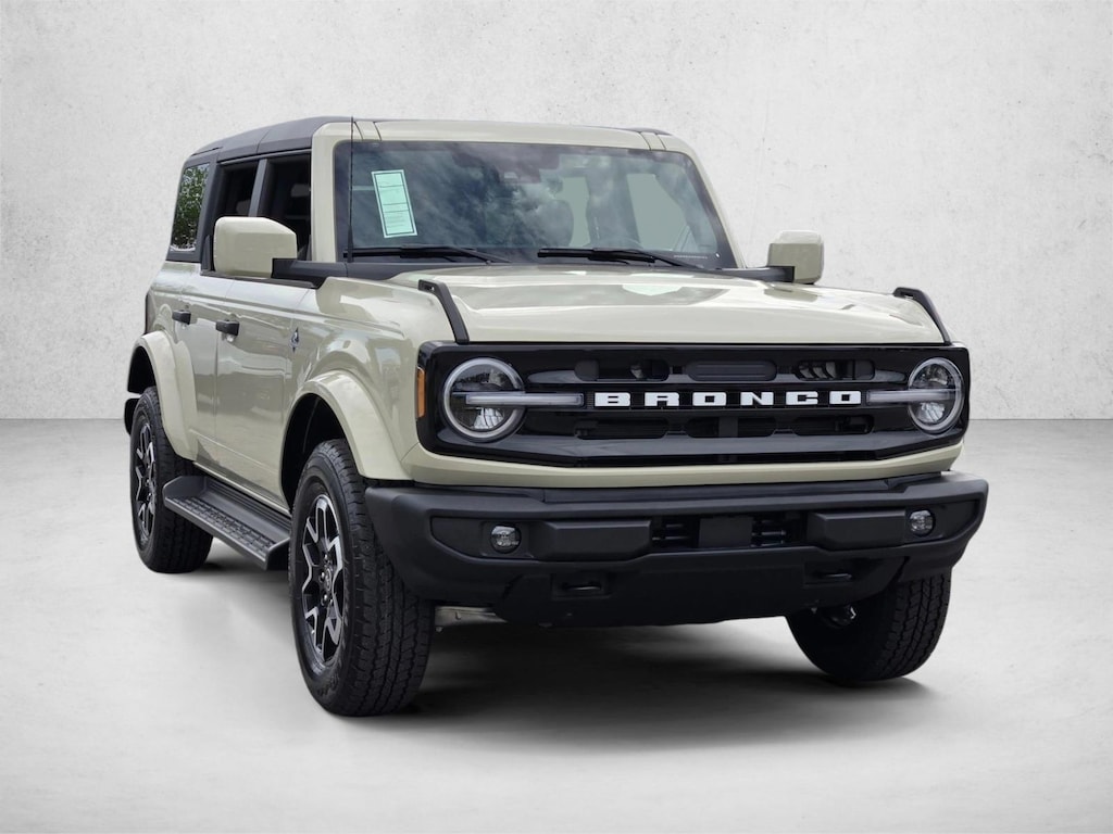 New 2026 Ford Bronco Outer Banks SUV