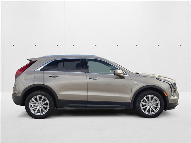 2023 Cadillac XT4 Luxury photo 4