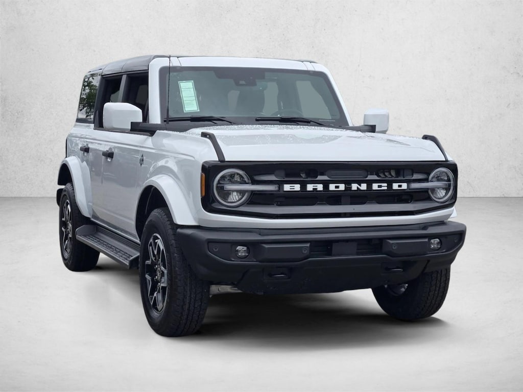 New 2026 Ford Bronco Outer Banks SUV