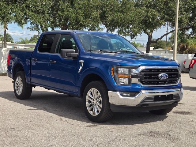 2023 Ford F-150 XLT photo 3