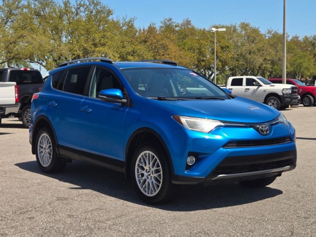 Used 2017 Toyota RAV4 XLE SUV