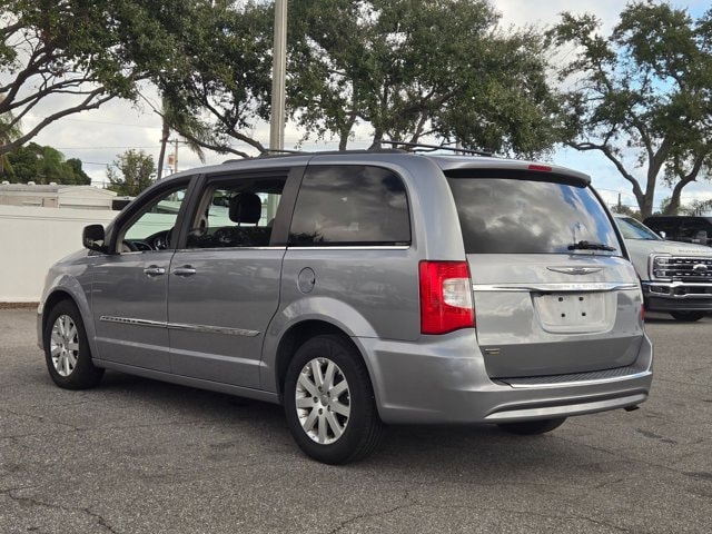 Image of 2016 Chrysler Town & Country Touring Van LWB Passenger