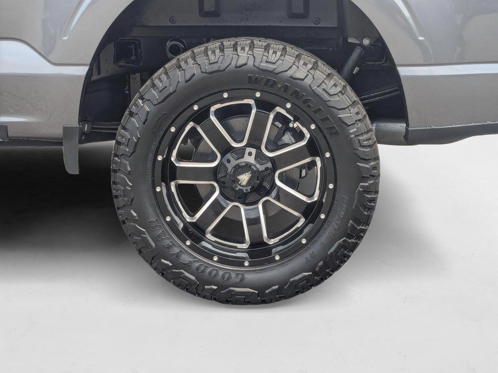 2025 Ford F-150 XLT - Photo 9