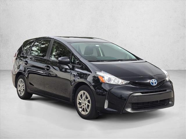 2015 Toyota Prius V Three photo 3