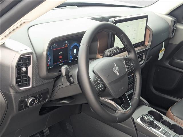 2025 Ford Bronco Sport Outer Banks photo 3