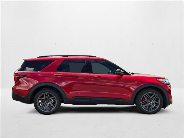 2025 Ford Explorer ST photo 3