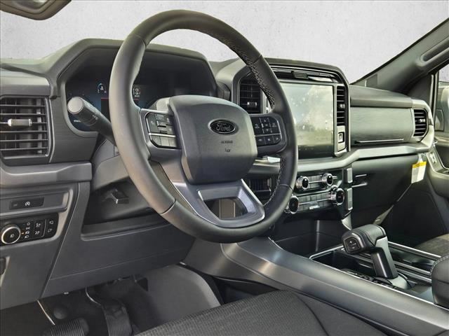 2025 Ford F-150 XLT photo 3