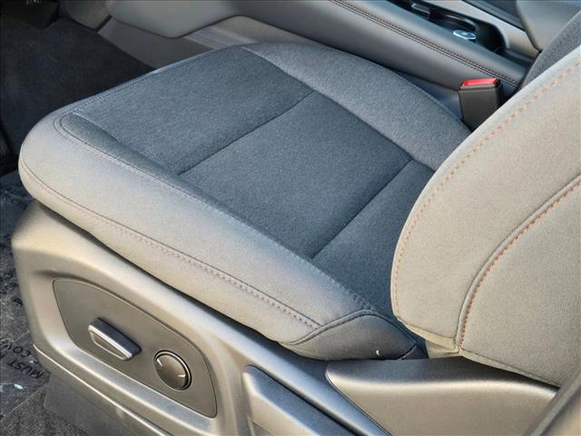 2026 Ford Explorer photo 4