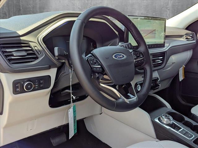 2025 Ford Escape photo 3