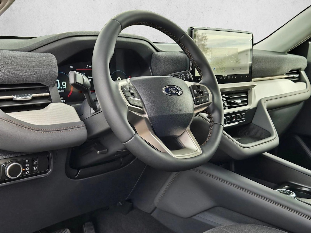 New 2026 Ford Explorer Active w/200A Pkg SUV