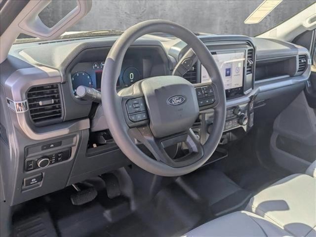 2025 Ford F-150 XL photo 2