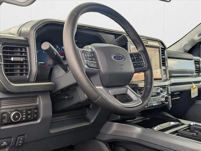 2025 Ford F-250 Lariat photo 3