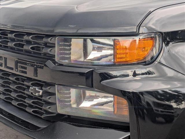 2021 Chevrolet Silverado 1500 Custom photo 2