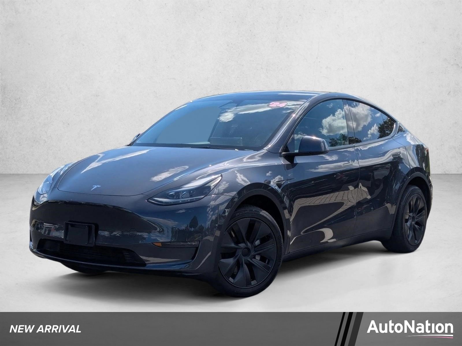 2024 Tesla Model Y Long Range Dual Motor All-Wheel Drive's photo