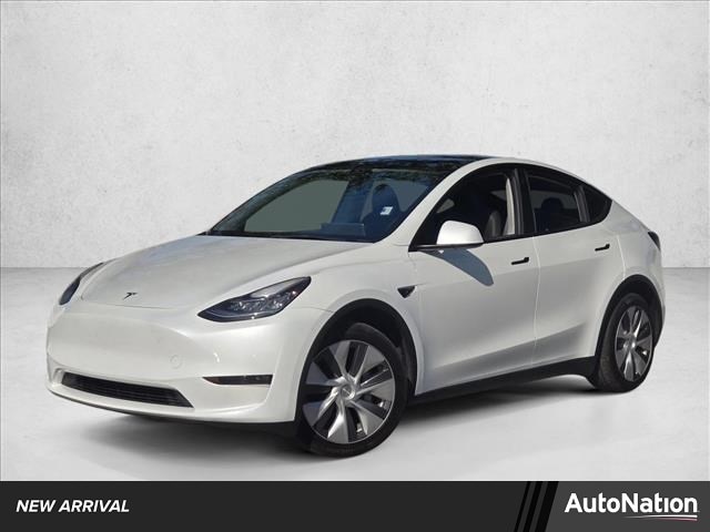 2023 Tesla Model Y Long Range's photo