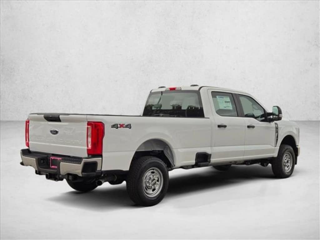 New 2026 Ford F-250 XL Truck Crew Cab