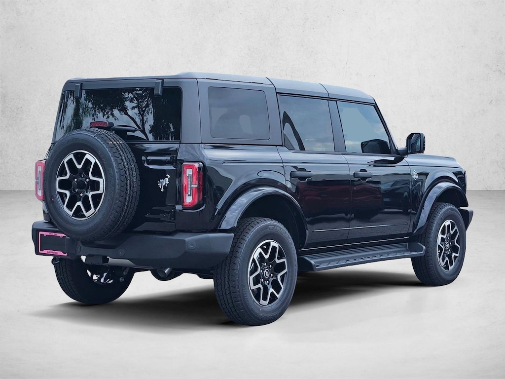 New 2026 Ford Bronco Outer Banks SUV