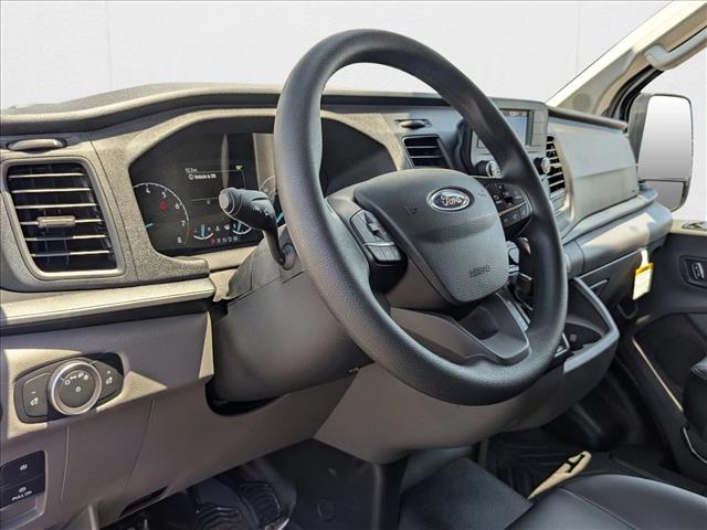 2025 Ford Transit photo 3
