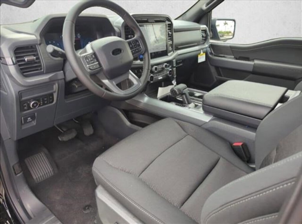 New 2025 Ford F-150 XLT Truck SuperCrew Cab