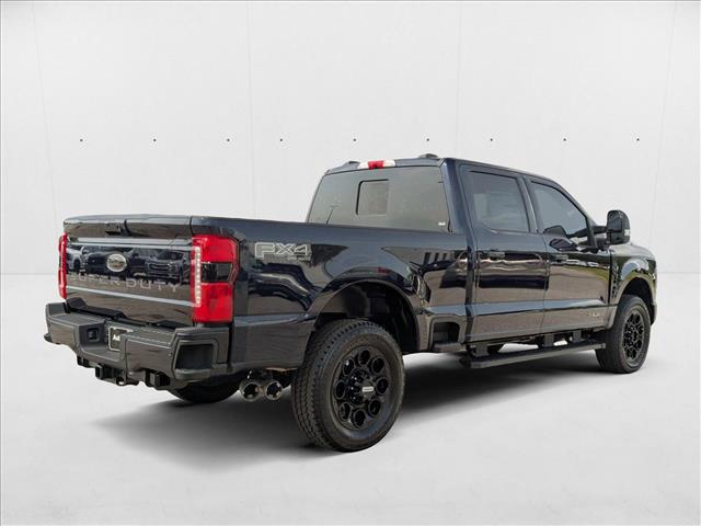 2025 Ford F-250 Lariat photo 2