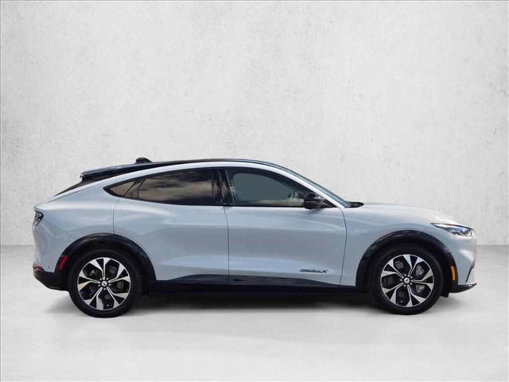 Used 2022 Ford Mustang Mach-E Premium SUV