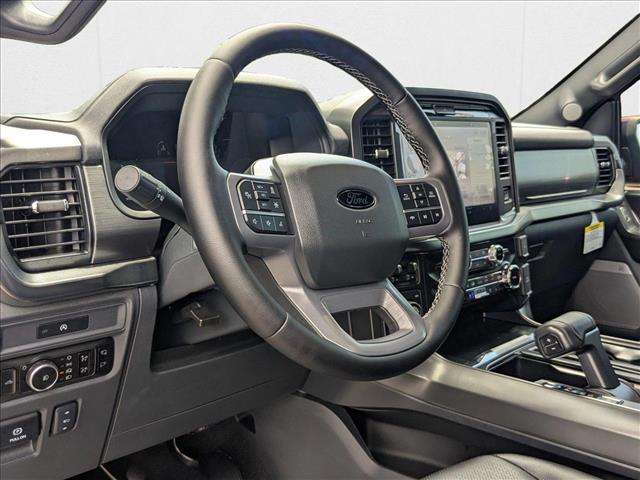 2025 Ford F-150 Lariat photo 3