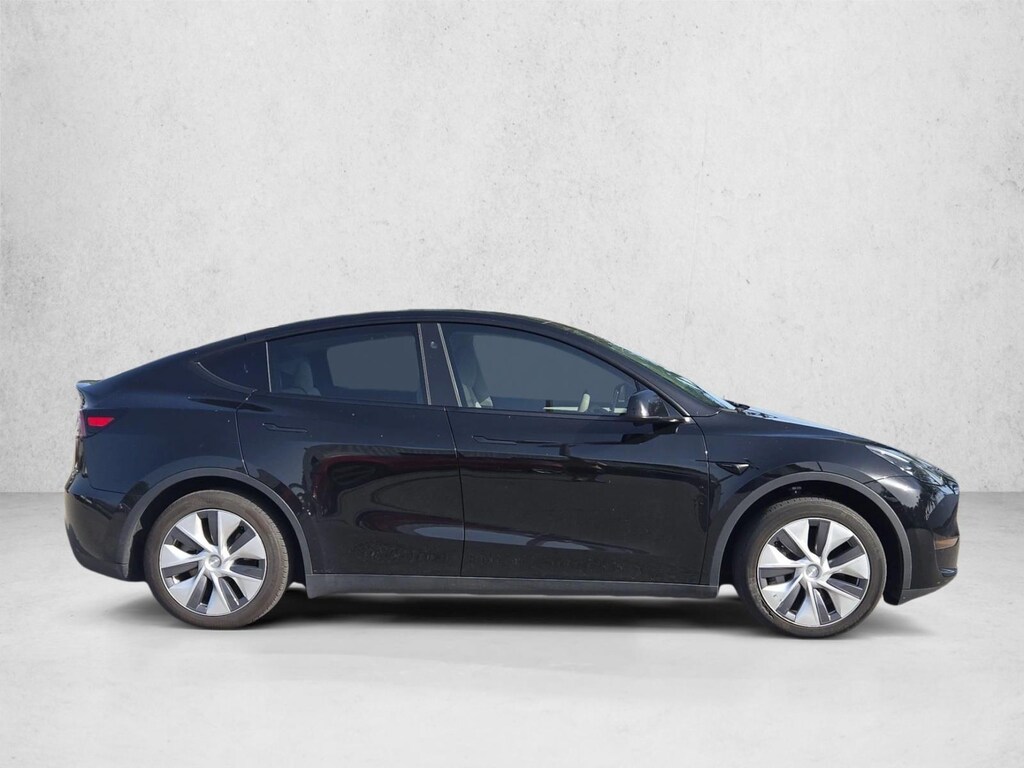 Used 2024 Tesla Model Y SUV