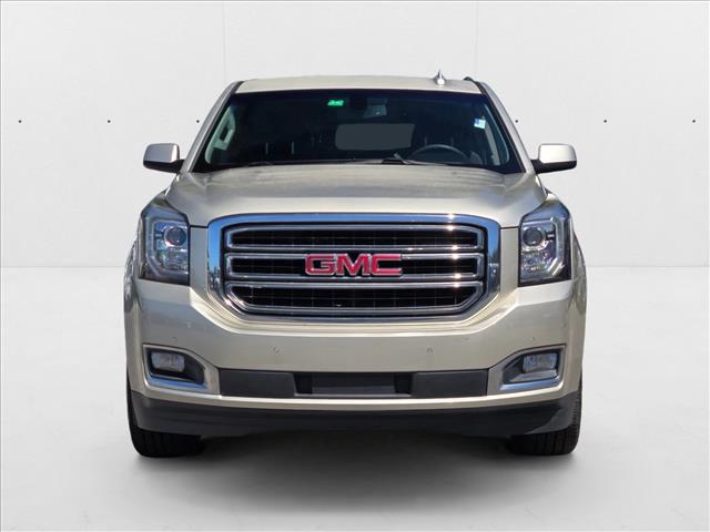 2017 Gmc Yukon SLE photo 2