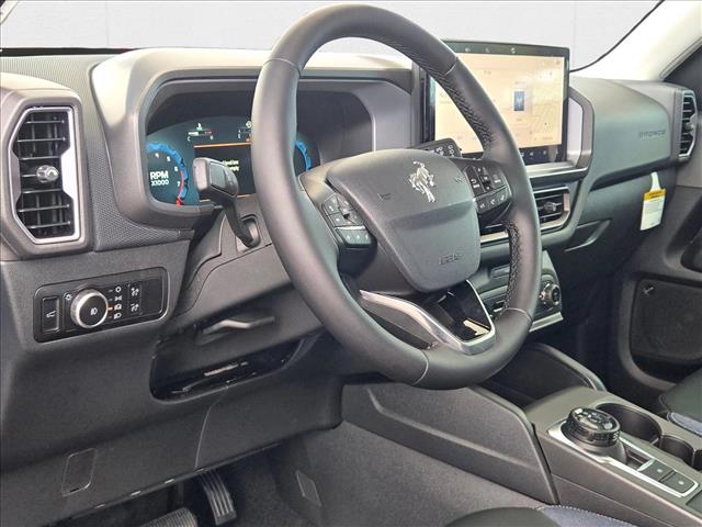 2025 Ford Bronco Sport Outer Banks photo 3