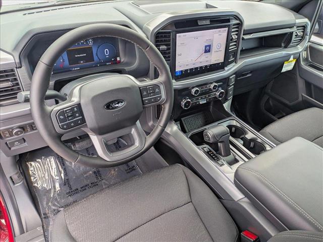 2025 Ford F-150 XLT photo 3