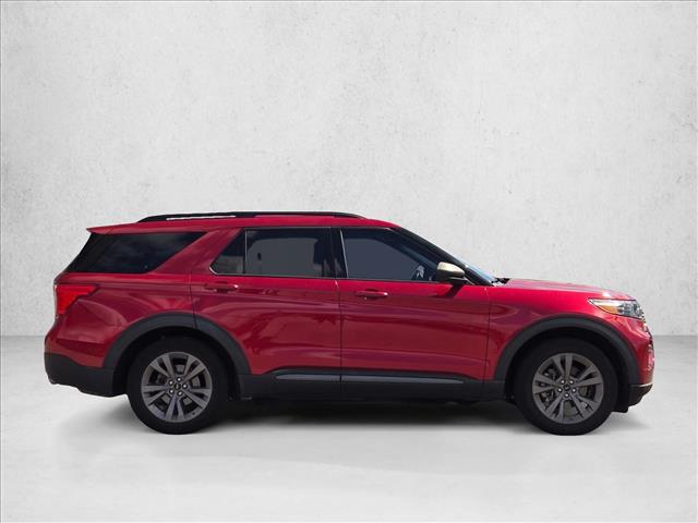 2021 Ford Explorer XLT photo 4