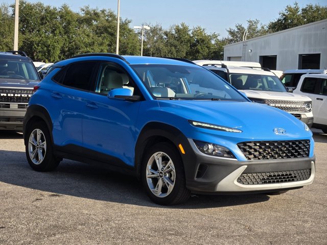 2022 Hyundai Kona SEL photo 3