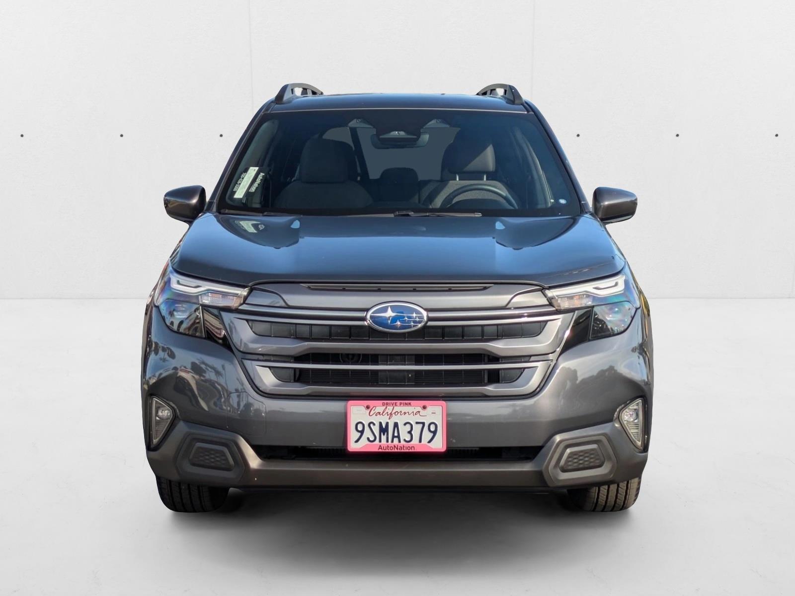 2025 Subaru Forester Premium Base photo 2