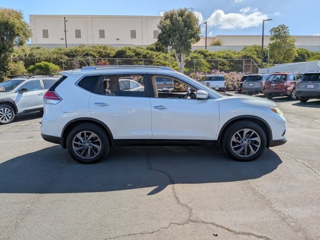 2016 Nissan Rogue SL photo 5