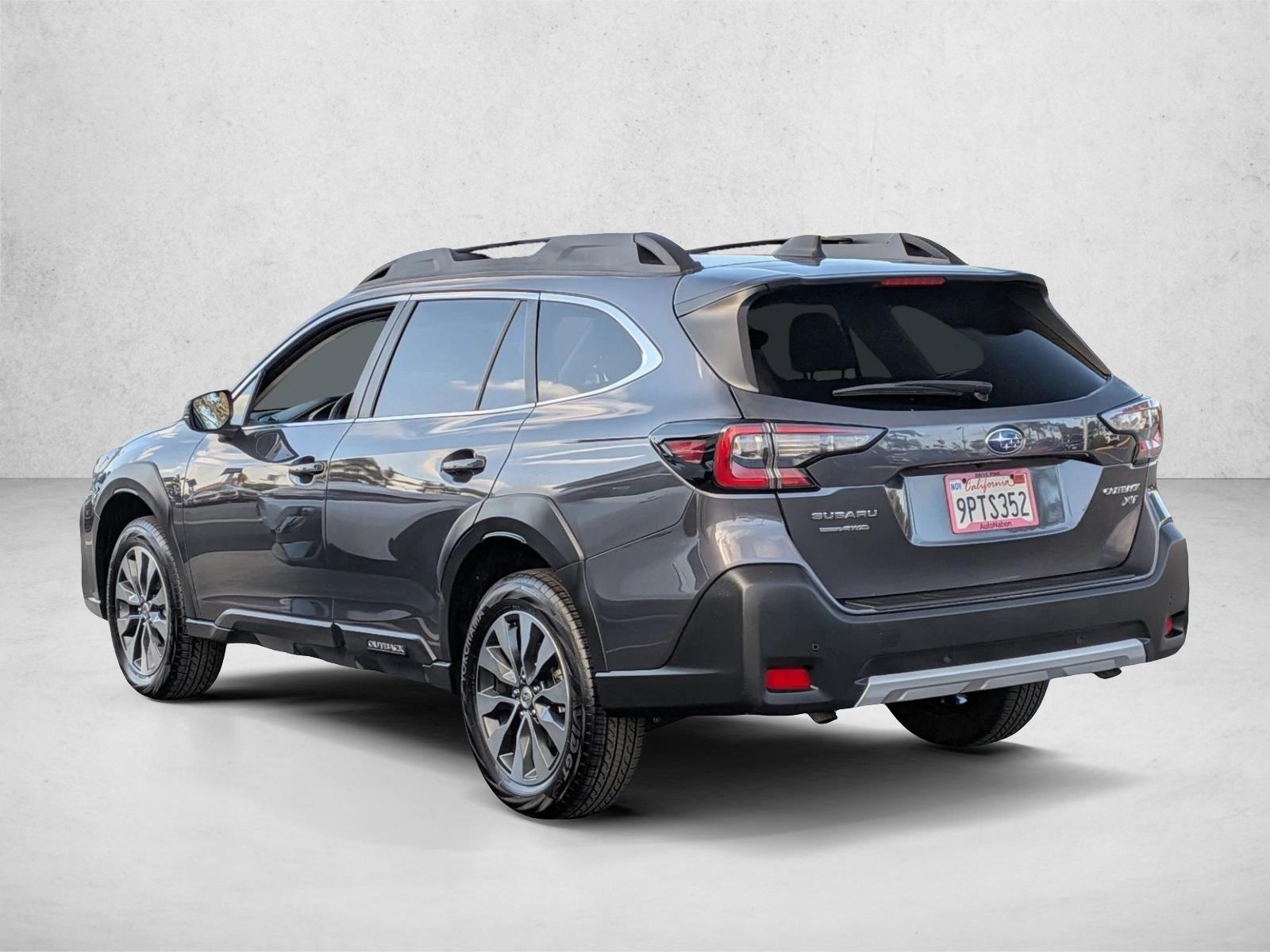 2025 Subaru Outback Limited XT photo 3