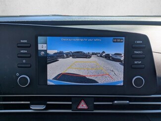 2025 Hyundai Elantra SE photo 13