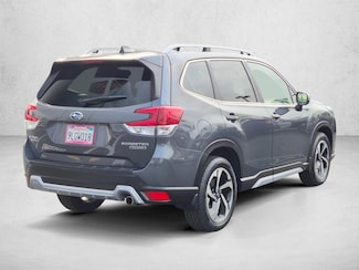 2024 Subaru Forester Touring photo 6