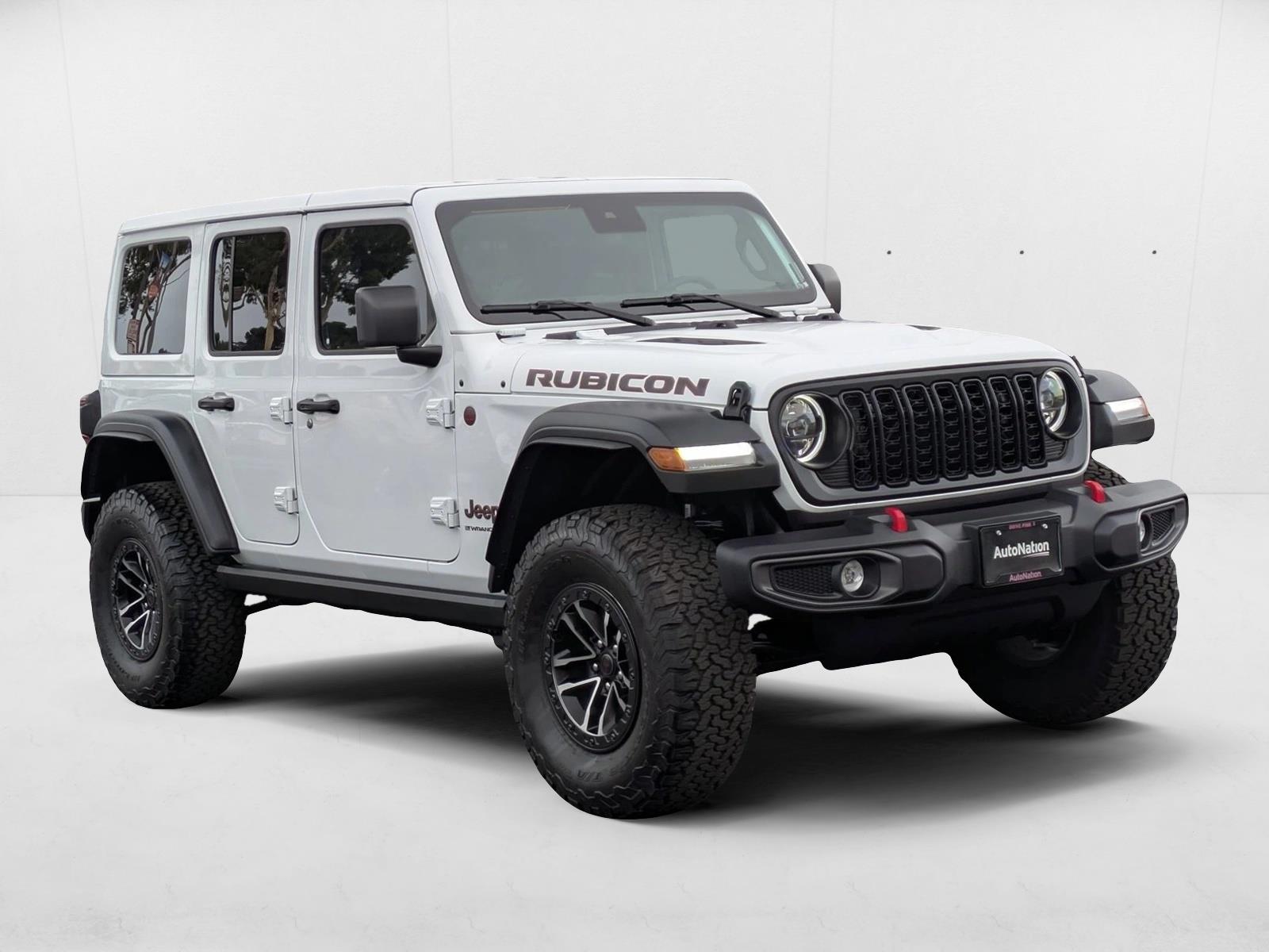2025 Jeep Wrangler Rubicon photo 3