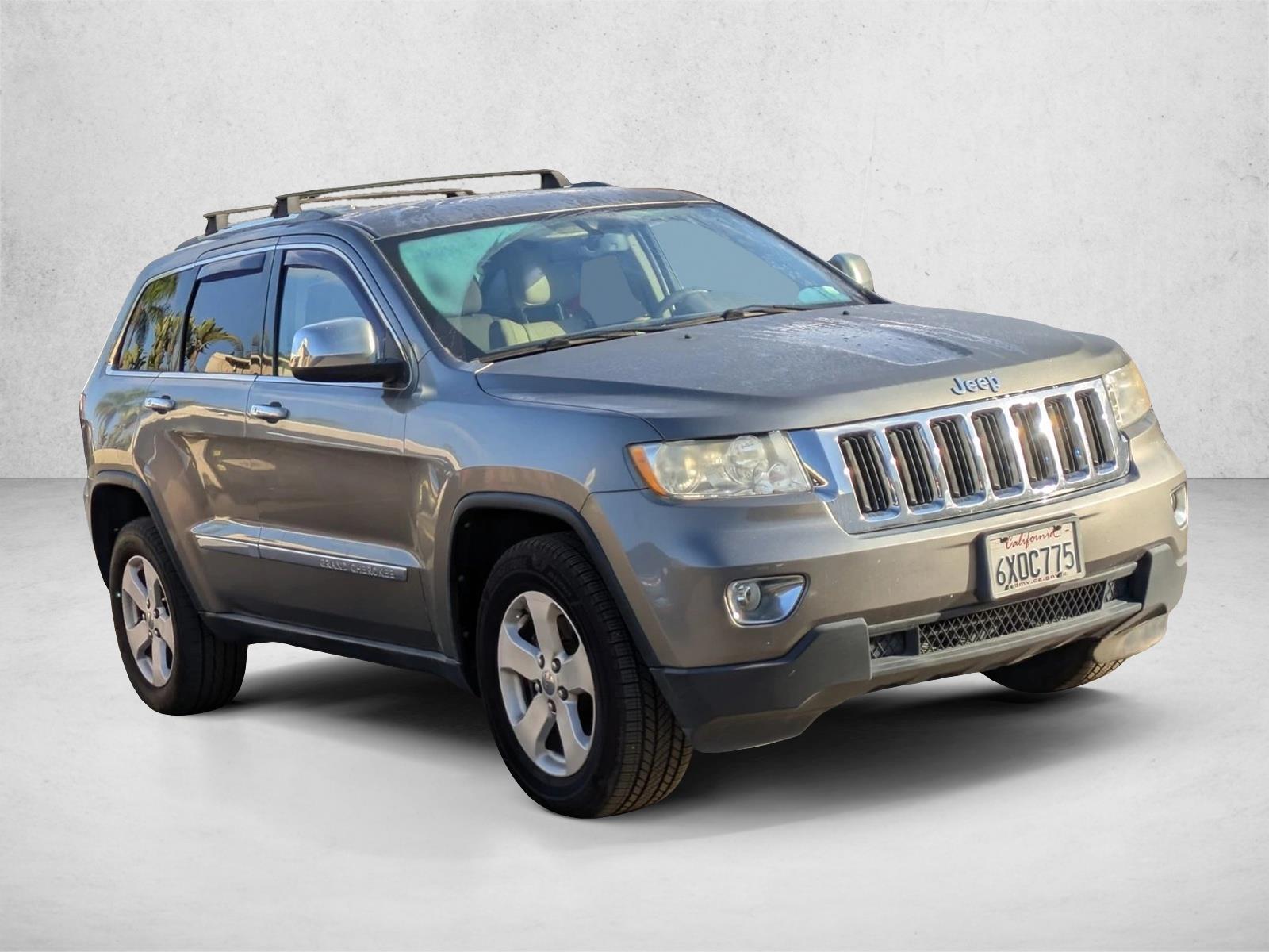 2013 Jeep Grand Cherokee Laredo photo 3
