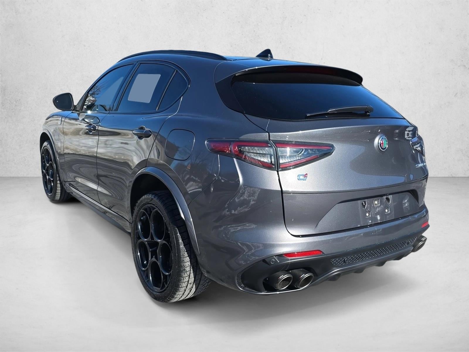 2024 Alfa Romeo Stelvio Quadrifoglio photo 6