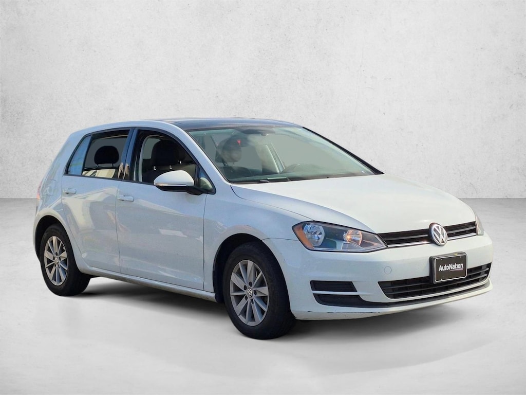 Used 2016 Volkswagen Golf TSI S 4D W/Sunroof Automatic Hatchback